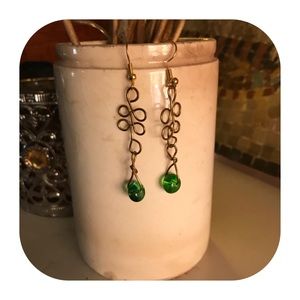 🌿Wire and glass bead earrings🌿